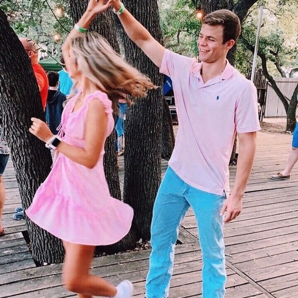 Meet your Posher, Aspen - Picture 4 of 5